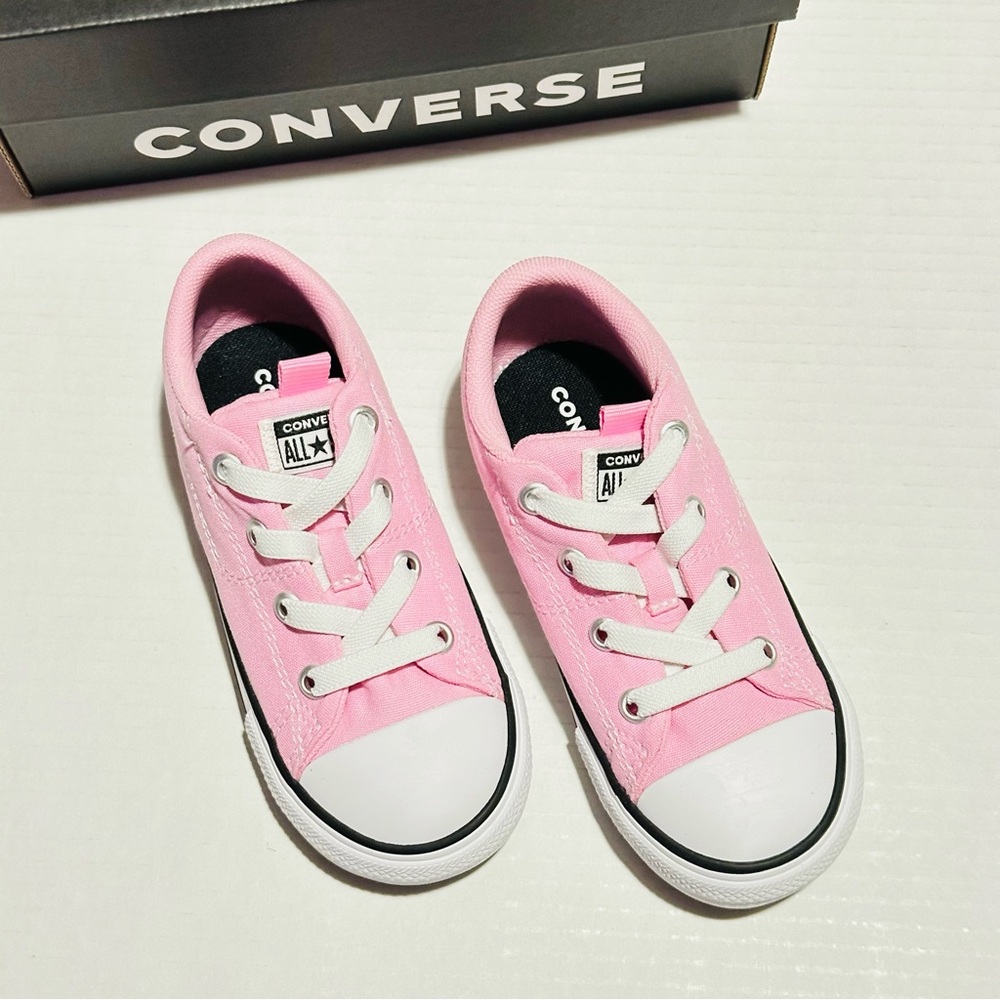 Chuck Taylor All Star Rave Toddler Low Top Shoes NEW - Picture 5 of 15